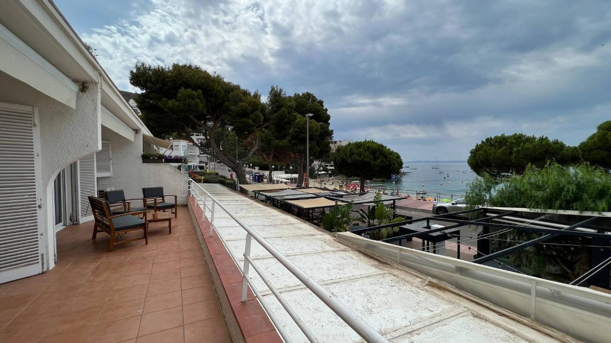 Precioso Apartamento Moderno En Primera Linea Del Mar Av-11 Roses Eksteriør bilde