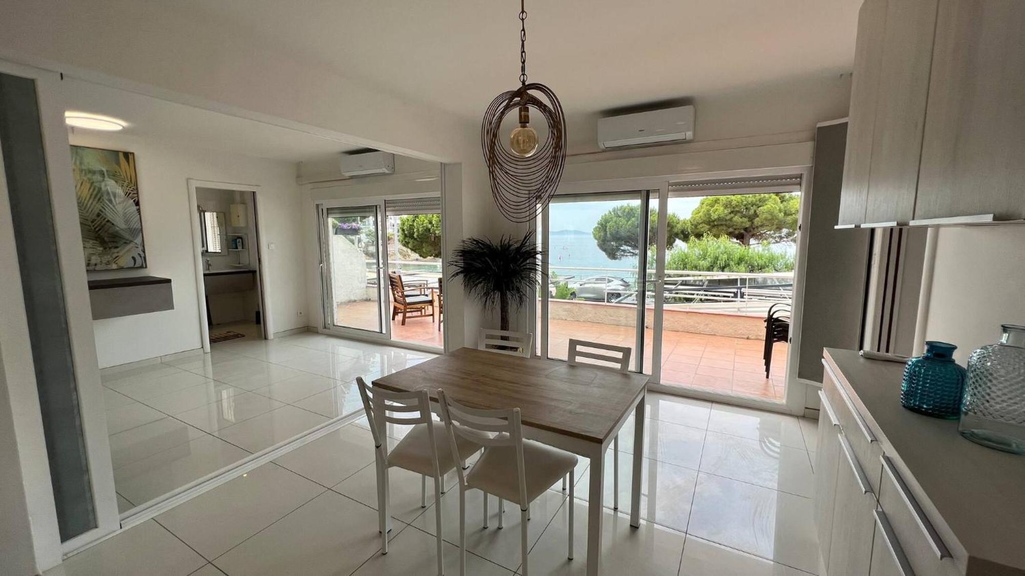 Precioso Apartamento Moderno En Primera Linea Del Mar Av-11 Roses Eksteriør bilde