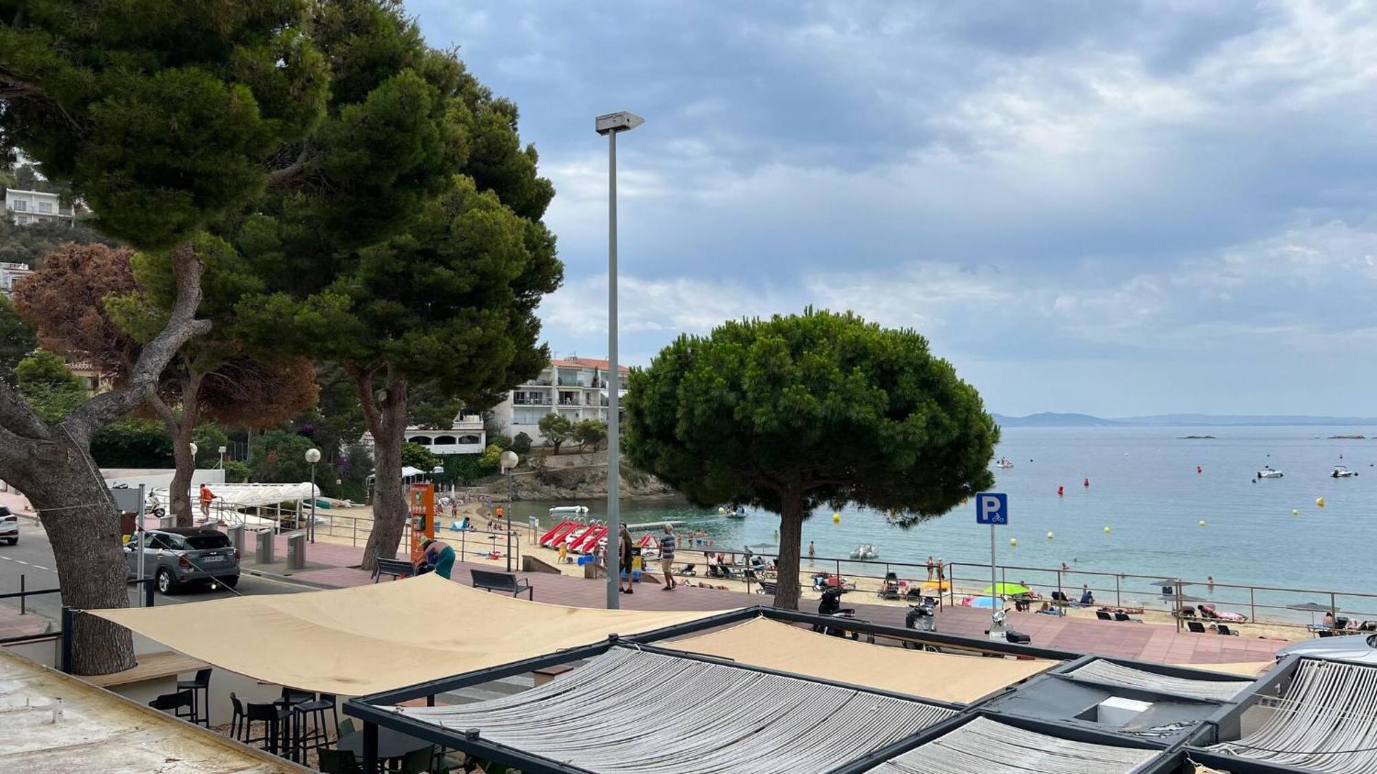 Precioso Apartamento Moderno En Primera Linea Del Mar Av-11 Roses Eksteriør bilde